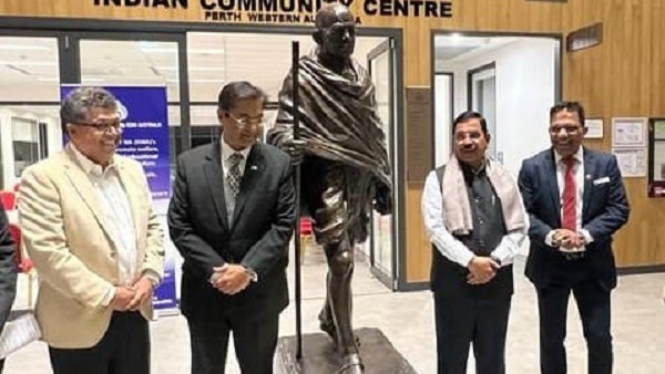 Pralhad Joshi led Indian Delegation Meets NRIs in Perth Australia Pralhad Joshi led Indian Delegation Meets NRIs in Perth Australia