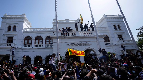 ಶ್ರೀಲಂಕಾದಲ್ಲಿ ಯಾಕೆ ಪ್ರತಿಭಟನೆ?