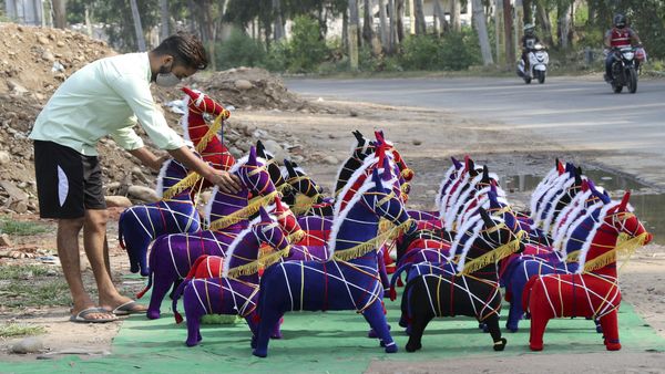 ಮಕ್ಕಳಿಗೆ ಆಟಿಕೆಗಳ ಮೂಲಕ ಸಂಸ್ಕೃತಿಯ ಪಾಠ