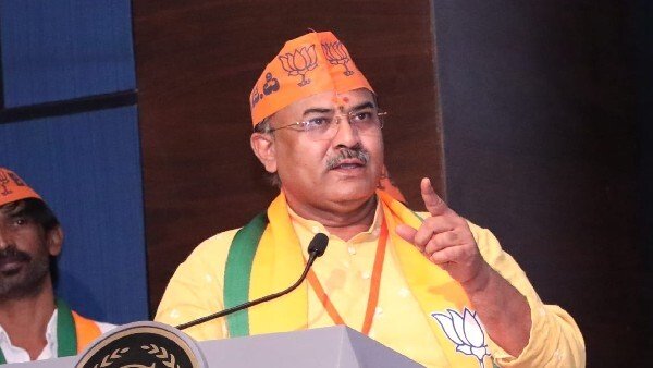 ಬೆಂಗಳೂರಿನ ಶಾಸಕ ಎನ್ನುವ ಕಾರಣಕ್ಕಾಗಿ ಅರವಿಂದ ಲಿಂಬಾವಳಿ ಆಯ್ಕೆ