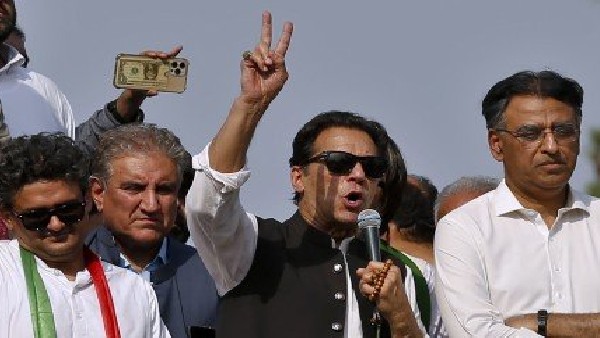 Pakistan Court Grants Interim Bail to Former PM Imran Khan Pakistan Court Grants Interim Bail to Former PM Imran Khan