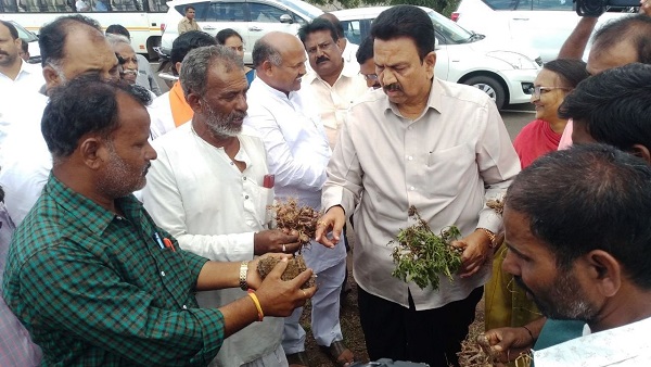 ಮಳೆಹಾನಿ ವೀಕ್ಷಿಸಿದ ಸಚಿವ ಸಿ.ಸಿ.ಪಾಟೀಲ್