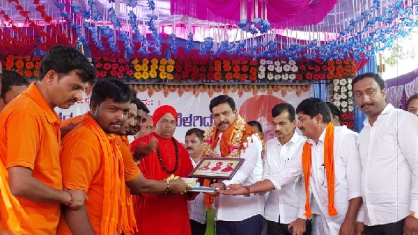 ಆಂಬುಲೆನ್ಸ್ ಸೇವೆ ಜಾರಿಗೆ ತಂದದ್ದು ಯಡಿಯೂರಪ್ಪ