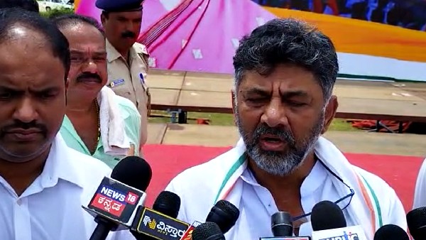 Bharat jodo yatra flexes damaged: KPCC President DK Shivakumar warn to Gundlupet police Bharat jodo yatra flexes damaged: KPCC President DK Shivakumar warn to Gundlupet police