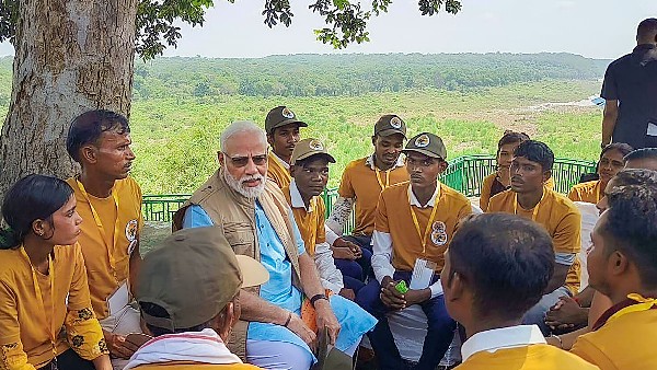 ಮೋದಿ ಬೆಳಗ್ಗೆಯೇ ಪರಿಚಯಸ್ಥರಿಗೆ ಫೋನ್ ಮಾಡುತ್ತಾರೆ