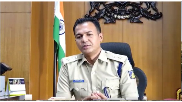 Prisoner Celebrated his Birthday in Ramanagara Jail Shares Photos on Facebook Prisoner Celebrated his Birthday in Ramanagara Jail Shares Photos on Facebook