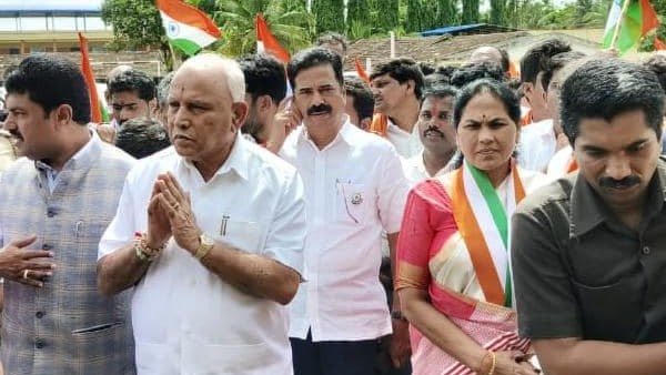 Former CM Yediyurappa And Union Minister Shobha Karandlaje In Same Stage Former CM Yediyurappa And Union Minister Shobha Karandlaje In Same Stage