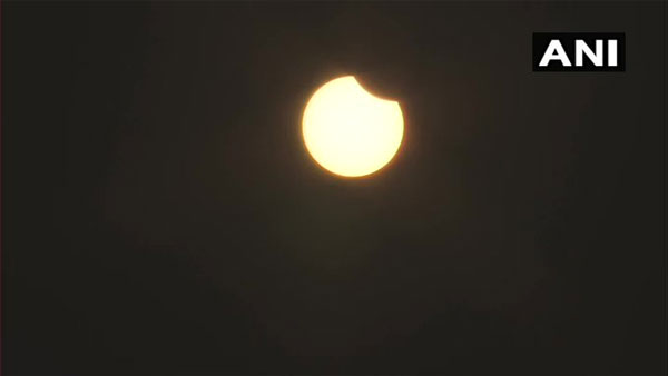 ದೀಪಾವಳಿಯಂದು ಸೂರ್ಯಗ್ರಹಣ ನೋಡುವುದು ಸಾಮಾನ್ಯ