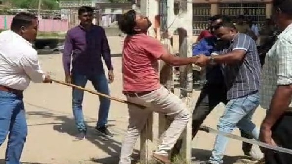 ಮದರಸಾದೊಂದಿಗೆ ಗೋಡೆಯನ್ನು ಹಂಚಿಕೊಂಡ ದೇವಸ್ಥಾನ