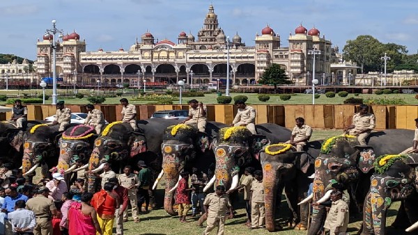ಅಭಿಮನ್ಯು ಗಾಂಭೀರ್ಯ ನಡೆಗೆ ಜನರು ಫಿದಾ!