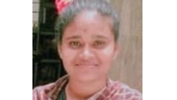 ಬುತ್ತಿ ಹೊಯ್ಯುತ್ತಿದ್ದ ಬಾಲಕಿಗೆ ಹಾವು ಕಡಿದು ಸಾವು