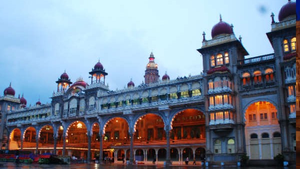 ಟ್ವಿಟರ್ನಲ್ಲಿ ಮೈಸೂರು ಜನತೆಗೆ ಶ್ಲಾಘನೆ