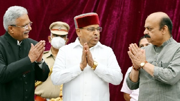 ಸೇವಾ ಹಿರಿತನ ಆಧಾರದಲ್ಲಿ ವರ್ಗಾವಣೆ ಮಾಡಬೇಕು