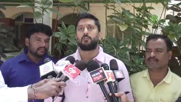 ಬ್ರಾಹ್ಮಣ್ಯ ಮತ್ತು ವೈಧಿಕತೆ ವಿರೋಧಿಸುತ್ತೇನೆ