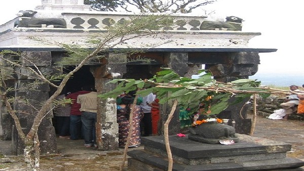 ಮಕ್ಕಳಿಲ್ಲದವರಿಗೆ ಮಕ್ಕಳಾಗುತ್ತದೆಯೆಂಬ ಪ್ರತೀತಿ