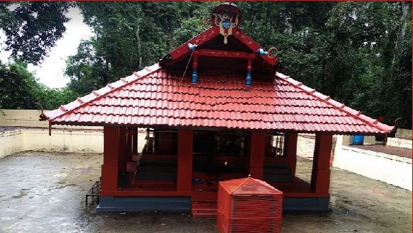 ಪುಟ್ಟಮಕ್ಕಳಿಂದ ಪ್ರಾರ್ಥನೆ