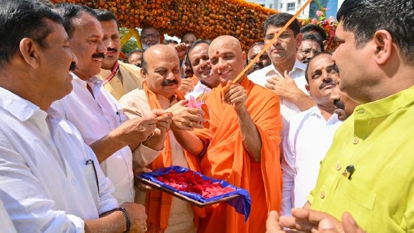 ಬಾವುಟಗುಡ್ಡೆಯಲ್ಲಿ ಕೆದಂಬಾಡಿ ರಾಮಯ್ಯ ಗೌಡರ ಪ್ರತಿಮೆ
