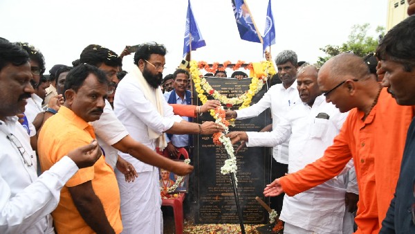ಸಂವಿಧಾನದಿಂದ ಸ್ವತಂತ್ರ್ಯವಾಗಿ ಬೆಳೆಯಬಹುದು