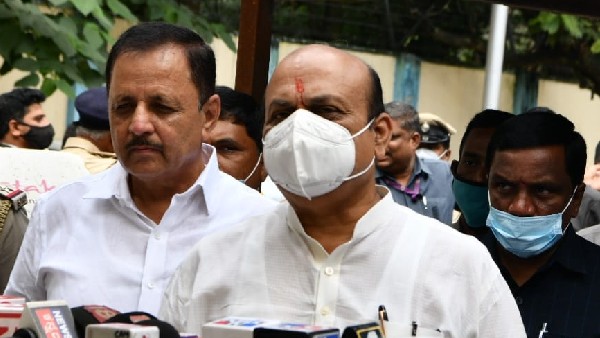 CM Bommai Hits back at congress on Government school painting matter CM Bommai Hits back at congress on Government school painting matter