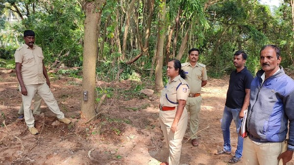 ಅಡ್ಡಿಯಾಗಿದ್ದ ಗಿಡಗಳ ತೆರವು ಕಾರ್ಯಾಚರಣೆ