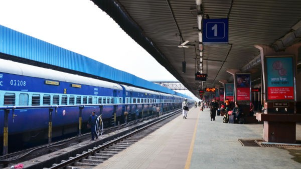 ಏಜೆಂಟ್ಗಳು ಜಾಗ ಖಾಲಿ ಮಾಡುತ್ತಾರೆ