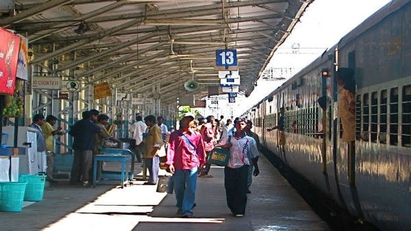 ಖಾಯಂ ನಿವಾಸಿಗಳಿಂದ ಅರ್ಜಿ ಆಹ್ವಾನ