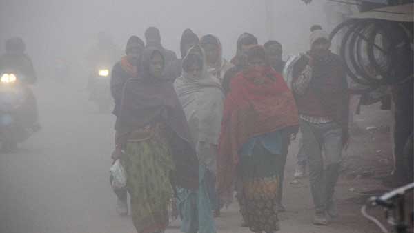 Temperature in Delhi dropped to 12 degrees Celsius Temperature in Delhi dropped to 12 degrees Celsius