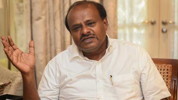 ವಿದ್ಯಾರ್ಥಿ ಮೇಲಿನ ಹಲ್ಲೆಗೆ ಕರವೇ ನಾರಾಯಣಗೌಡ ಖಂಡನೆ