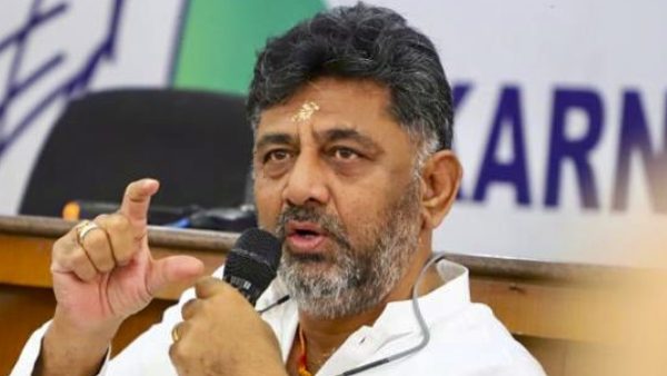ಅವನಿಗೆ ಪ್ಯಾಂಟ್ ಬಿಚ್ಚಲು ಹೇಳಿದ್ವಾ?
