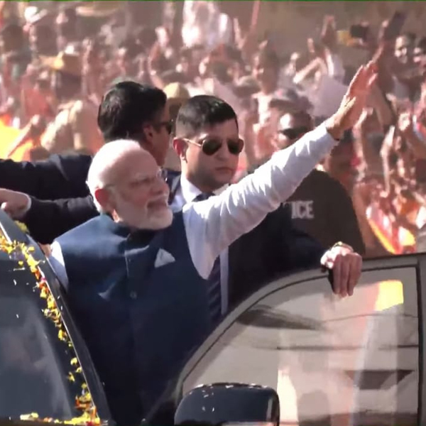 ಹುಬ್ಬಳ್ಳಿಯಲ್ಲಿ ಮೋದಿ ಮೋಡಿ