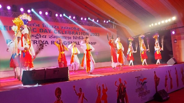 ಹಲವು ಬಾರಿ ಸುಗ್ಗಿಕುಣಿತದ ಪ್ರದರ್ಶನ