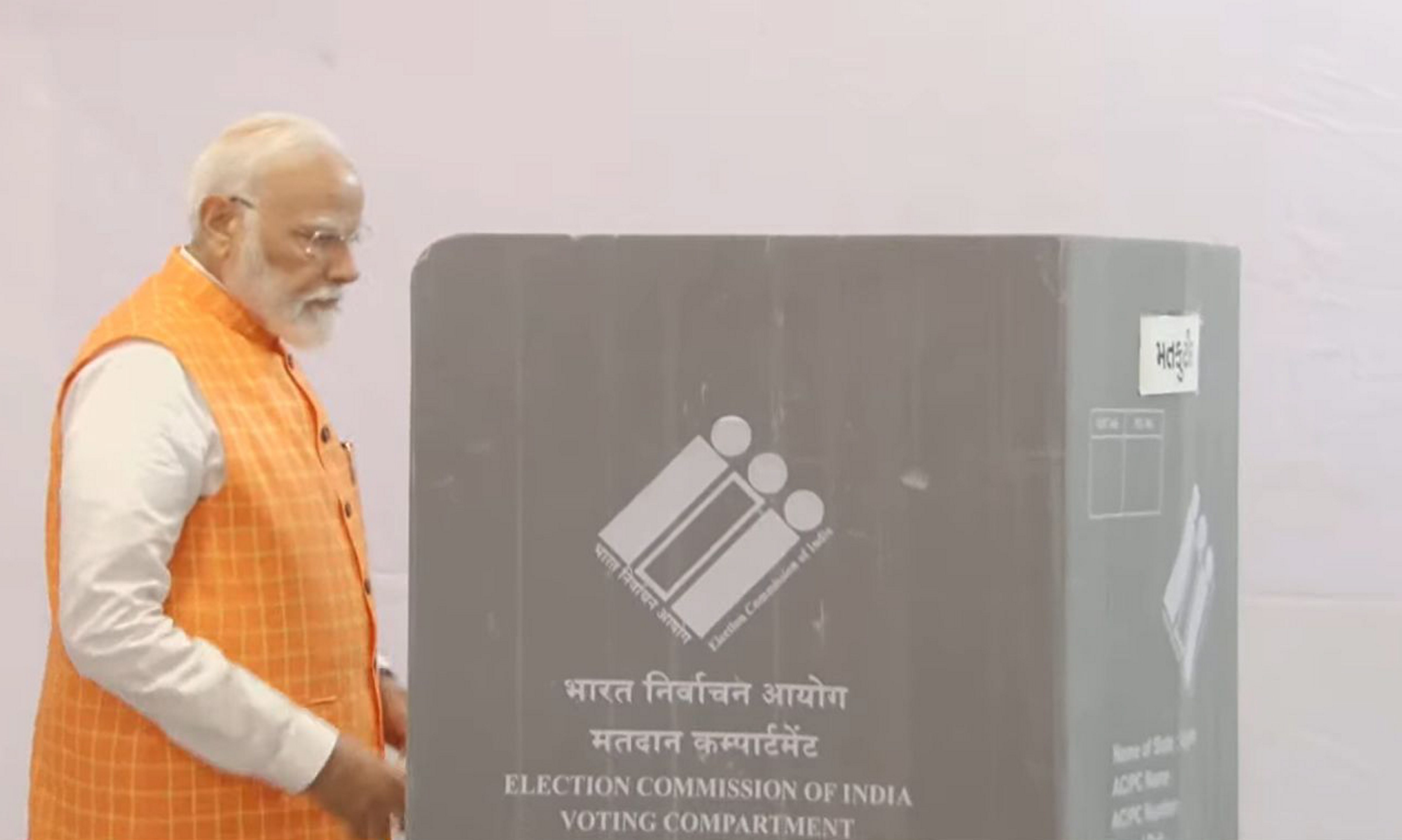 Karnataka Lok Sabha Election 2024 Voting LIVE