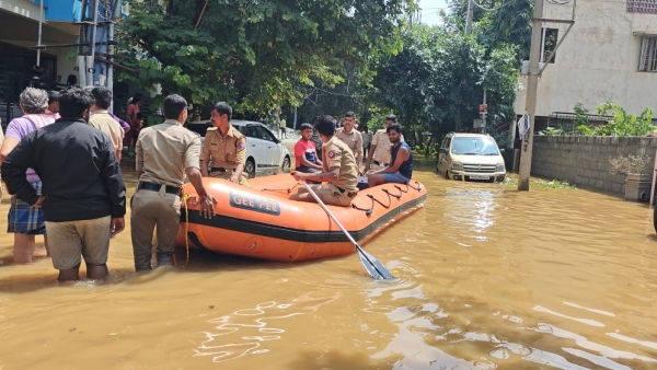 ಬೆಂಗಳೂರಿನಲ್ಲಿ ಭಾರೀ ಮಳೆ: ಶಾಲಾ ಮಕ್ಕಳ ಪೋಷಕರಲ್ಲಿ ಆತಂಕ