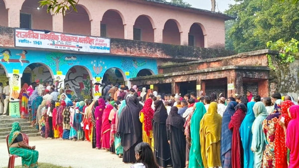ಮತದಾನದಲ್ಲಿ ಅನುಮಾನಾಸ್ಪದ ಚಟುವಟಿಕೆ: ಕಾಂಗ್ರೆಸ್ ನಾಯಕ ದೂರು