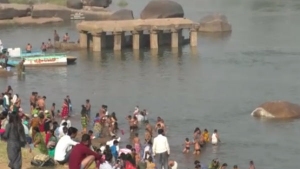 ಸಂಕ್ರಾಂತಿ ಪ್ರಯುಕ್ತ ಪಂಪಾ ಕ್ಷೇತ್ರಕ್ಕೆ ಹರಿದು ಬಂದ ಜನಸಾಗರ