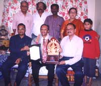 Dr. Nissar : H. G. Lakkappa Gowda, Druvanarayana, Iqbal Ahmed, Appagere Thimmaraju, Smt. Nissar and Dr. K.V. Narayan are seen in the picture