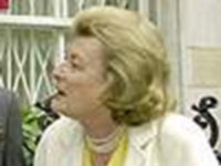 I think Nehru and my mom shared a bed :Pamela