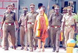 Shankaracharya Jayendra Saraswati Swamiji escorted by police